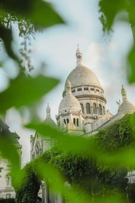 Paris: Magical Montmartre, without the crowds. - Hidden Gems and Artistic Roots