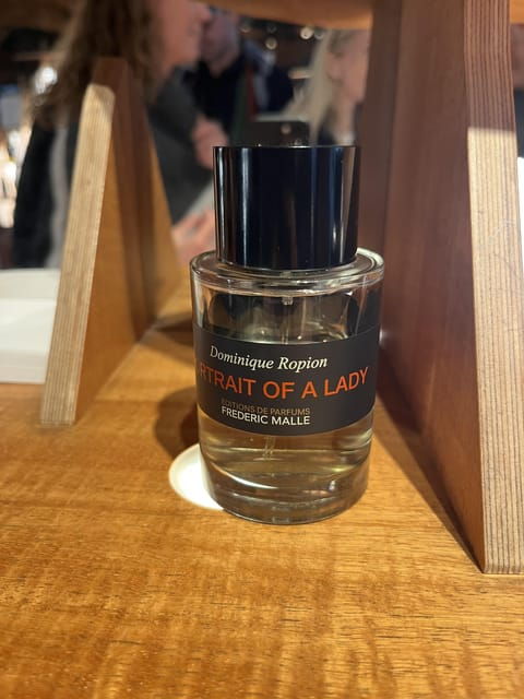 paris-marais-district-perfume-private-walking-tour