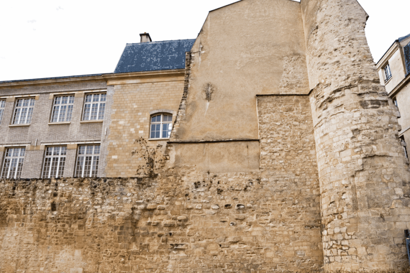 paris-marais-district-walking-tour-with-a-local-guide