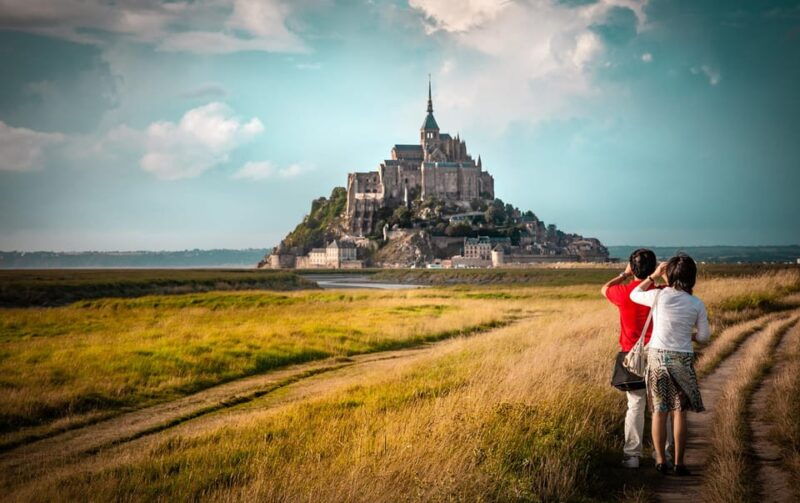 paris-mont-saint-michel-and-omaha-beach-day-trip