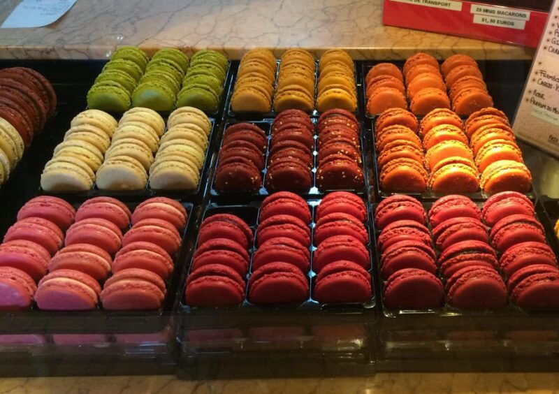 paris-montmartre-champs-elysees-trocadero-walking-tour