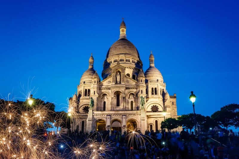 paris-montmartre-guided-tour-at-night-limited-tour-series