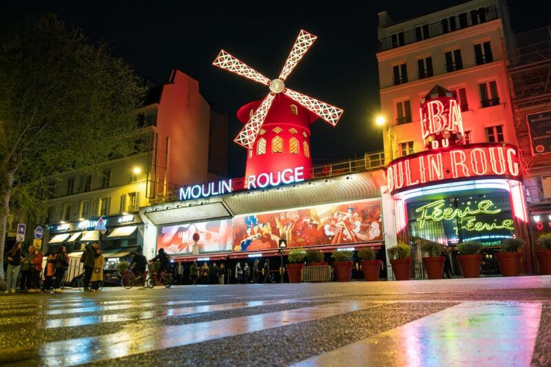paris-montmartre-guided-tour-at-night-limited-tour-series