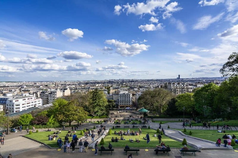 Paris: Montmartre Highlights Walking Tour with a Local Guide - A Detailed Look at the Montmartre Highlights Walking Tour