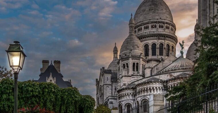 paris-montmartre-highlights-walking-tour-with-a-local-guide
