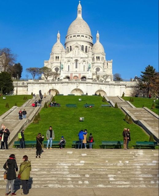 paris-montmartre-hill-sacre-coeur-guided-walking-tour