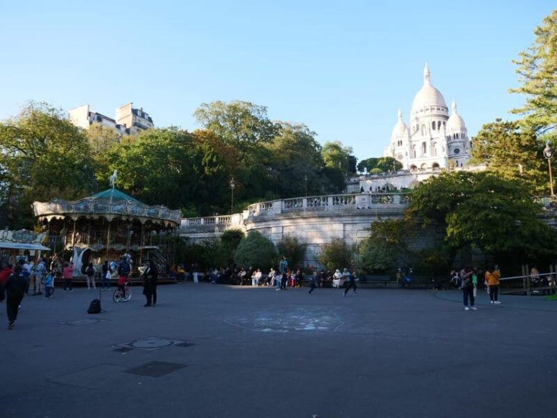 Paris: Montmartre Must-See Walking Tour with a Local Guide - A Full Breakdown of the Montmartre Experience