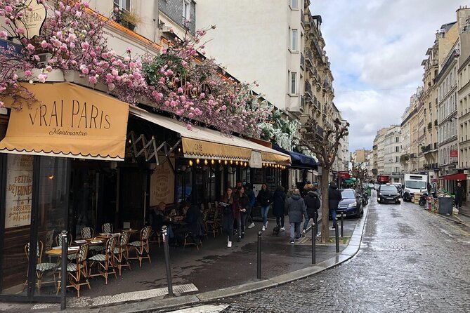 paris-montmartre-private-walking-tour-best-art-culture-food