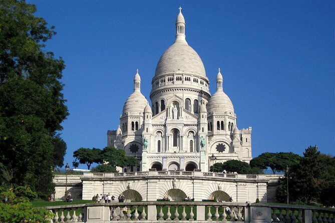 paris-montmartre-semi-private-guided-walking-tour