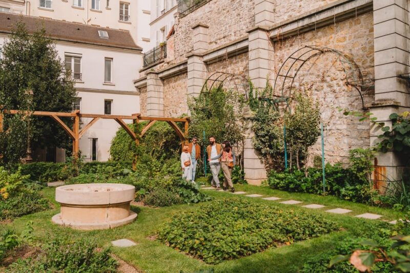 paris-montmartre-semi-private-walking-tour