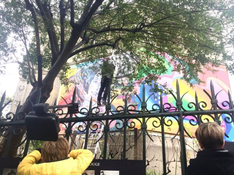 paris-montmartre-street-art-tour-with-an-artist