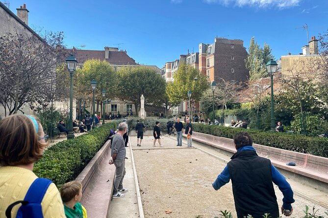 paris-montmartre-walking-tour-art-rebel-legacy-small-group