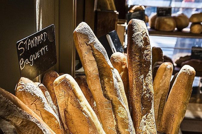 paris-montmartre-walking-tour-best-art-culture-and-food