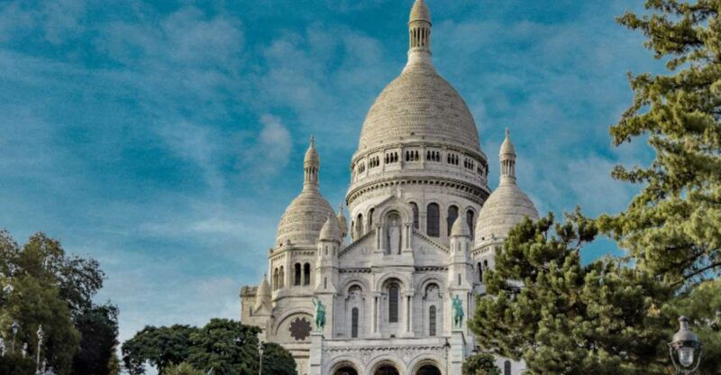 paris-montmartre-walking-tour-with-sacre-coeur-entry-option