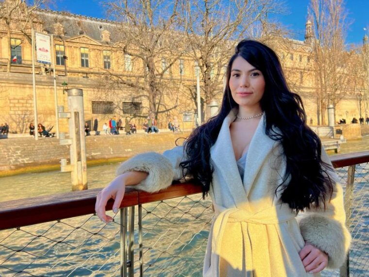 paris-morning-seine-cruise-with-french-breakfast