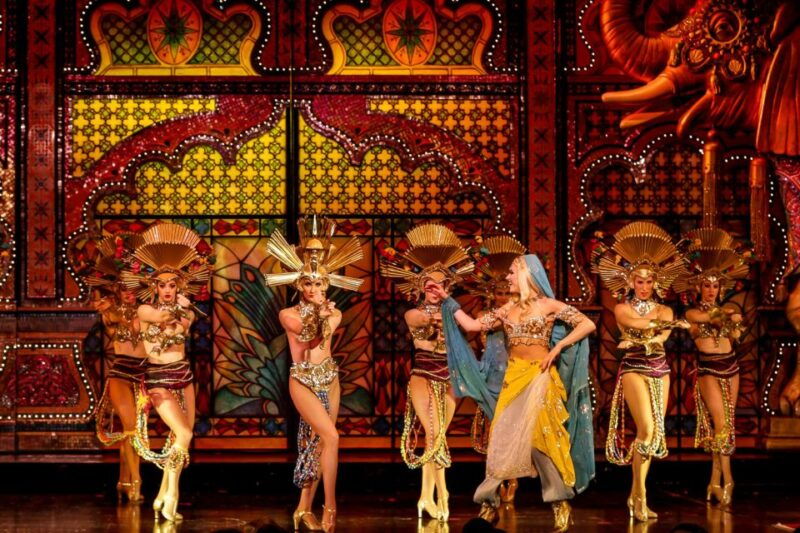 paris-moulin-rouge-cabaret-show-ticket-with-champagne