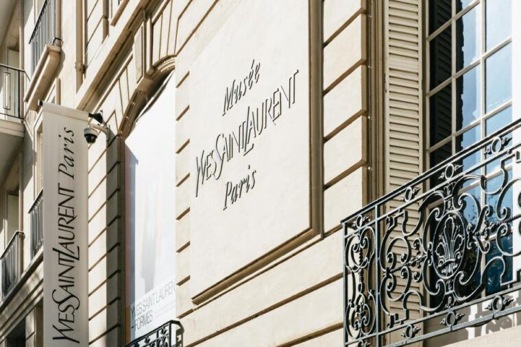 paris-musee-yves-saint-laurent-before-opening-hours-tour