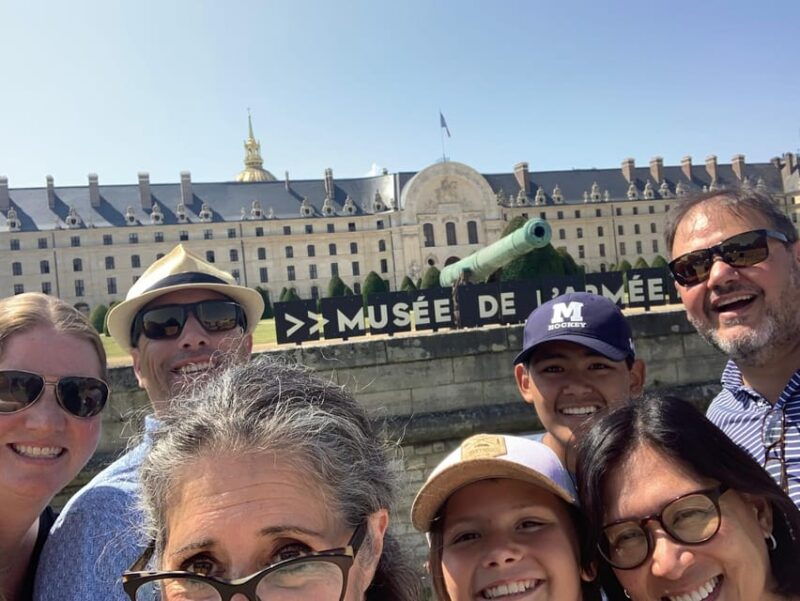 paris-napoleon-walking-tour-with-les-invalides-tomb-entry
