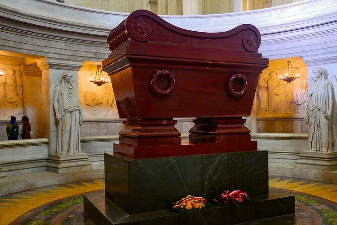 paris-napoleons-legacy-small-group-tour-with-les-invalides
