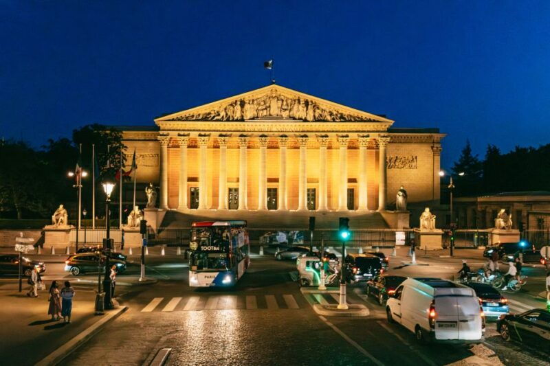 paris-night-bus-tour-with-audioguide