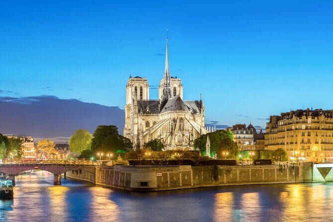 Paris Notre Dame Cathedral & lle de la Cite Walking Tour - A Closer Look at the Tour Experience