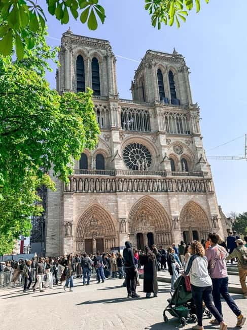 Paris: Notre Dame Cathedral Tour & 1 Hour Seine River Cruise - Discovering Notre Dame and the Seine: A Practical Review