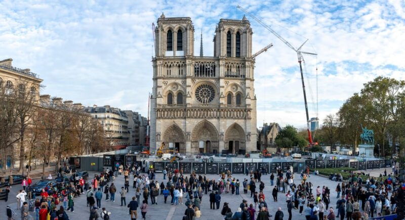 paris-notre-dame-exterior-guided-tour-with-expert-guide