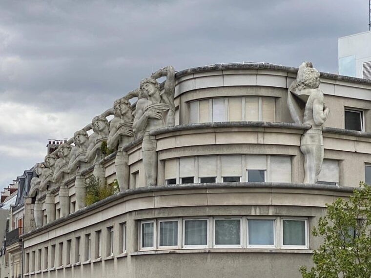 paris-off-the-beaten-path-treasure-hunt-along-coulee-verte