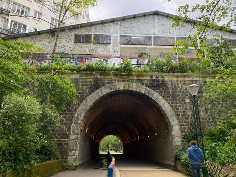 paris-off-the-beaten-path-treasure-hunt-along-coulee-verte