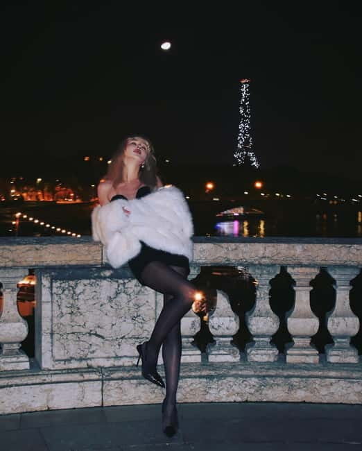 Paris: Old Money Photo Shoot with Outfits and Accessories - Pricing and Value