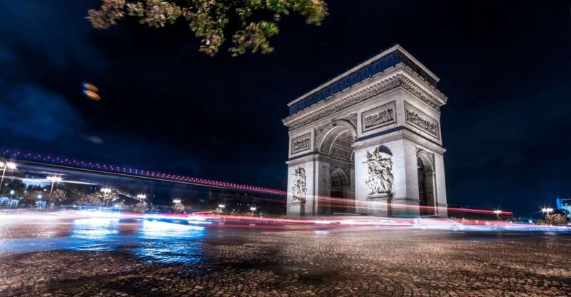 paris-panoramic-night-tour-with-audio-guide-and-host