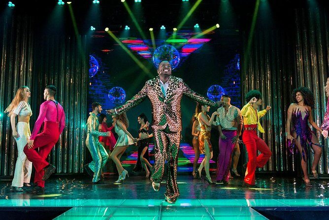 Paris Paradis Latin Cabaret Show with Champagne - Key Points