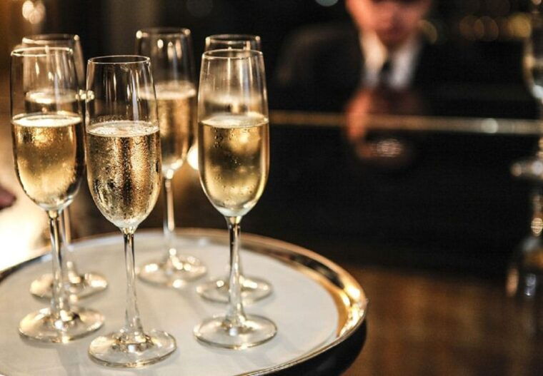 paris-paradis-latin-cabaret-show-with-optional-champagne