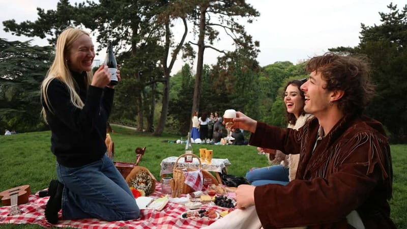 Paris: Parc Buttes-Chaumount Hidden Gems Picnic - Key Points