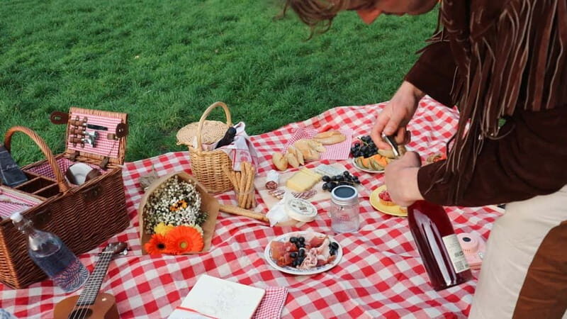 Paris: Parc Buttes-Chaumount Hidden Gems Picnic - A Closer Look at the Experience