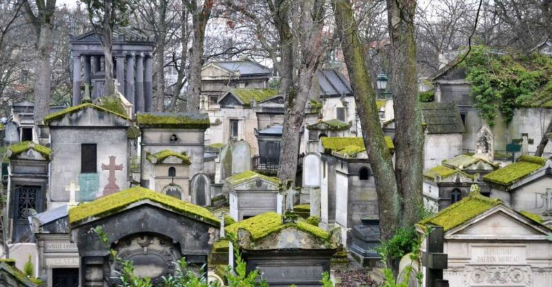paris-pere-lachaise-cemetery-guided-tour