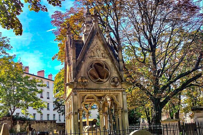 Paris Pere Lachaise Cemetery Small Group Guided Tour - The Bottom Line