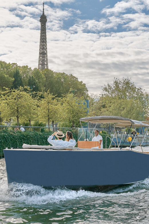 Paris : Prestige cruises on the Seine - The Pros and Cons