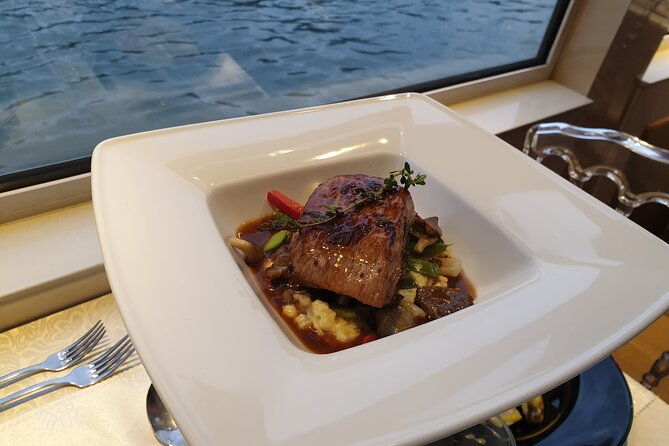 paris-prestige-dinner-cruise-from-eiffel-tower-area