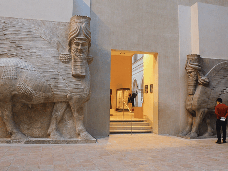 paris-priority-access-louvre-with-host-direct-to-mona-lisa