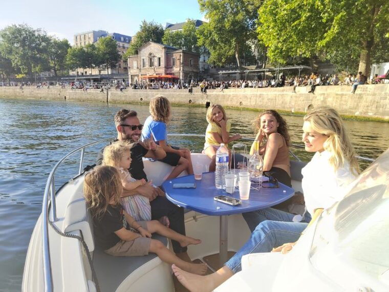 paris-private-boat-cruise-on-seine-river