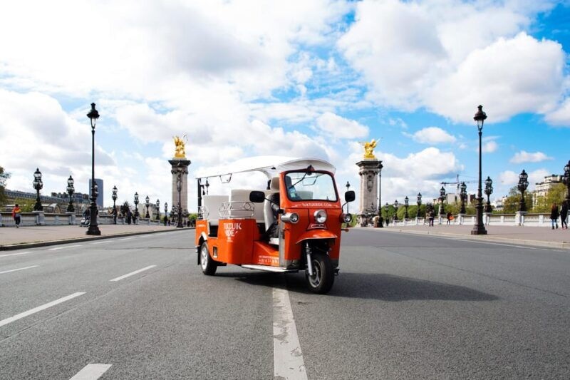 paris-private-city-highlight-tour-by-electric-tuk-tuk