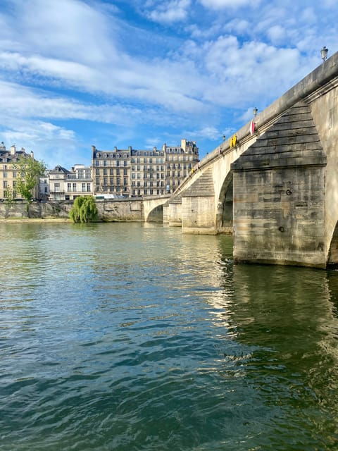 paris-private-early-morning-city-walking-tour