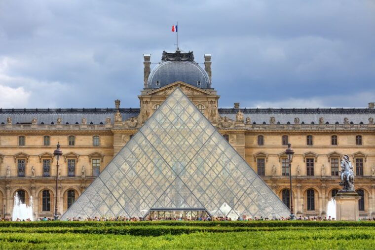 paris-private-family-tour-highlights-and-museum-visit