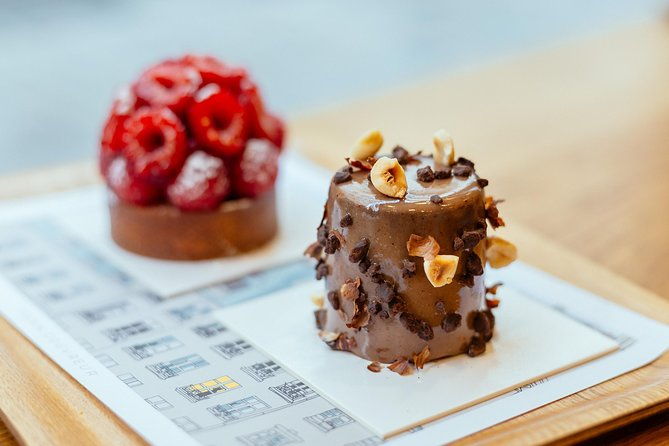 paris-private-food-tour-with-6-or-10-tastings