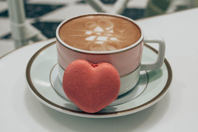 paris-private-food-tour-with-your-friendly-local-guides