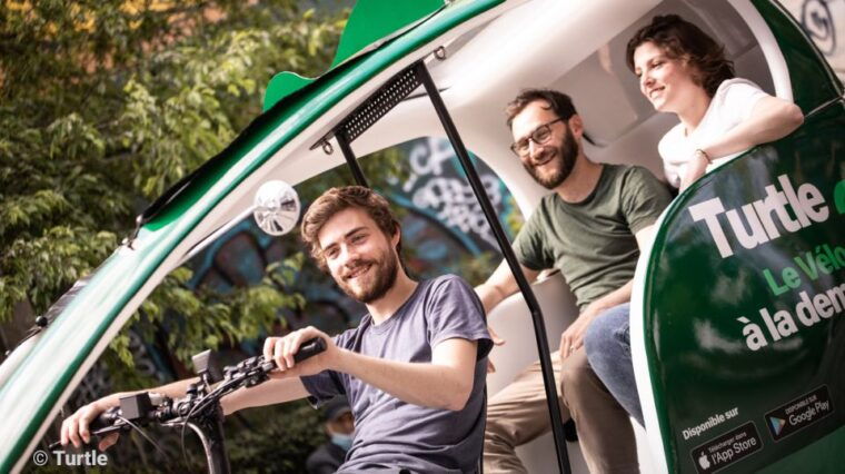 paris-private-guided-tour-in-rickshaw-bike-gustave-eiffel