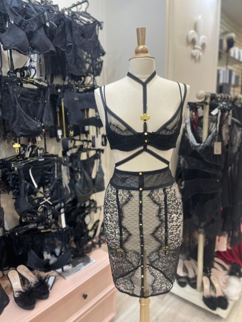 paris-private-lingerie-fitting-activity