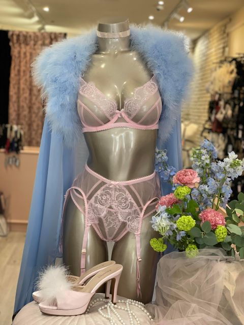 paris-private-lingerie-fitting-activity