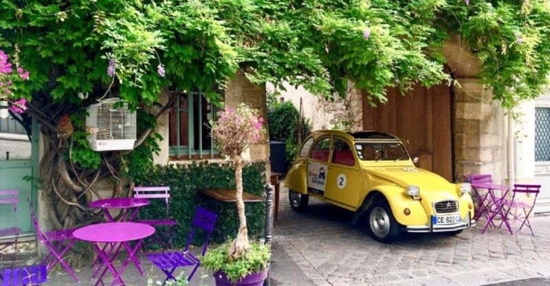 paris-private-little-known-places-tour-in-citroen-2cv-2h